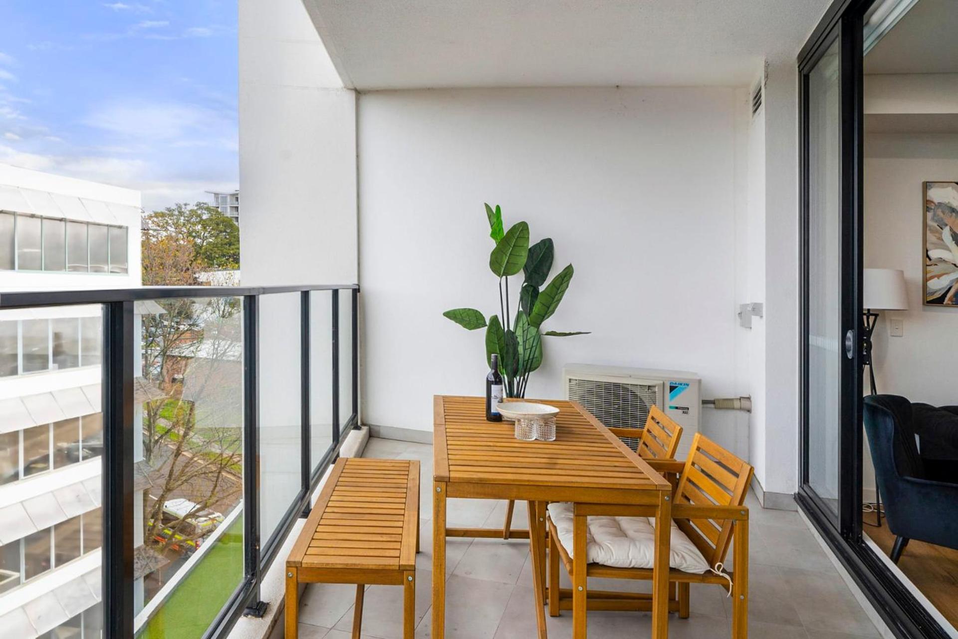 Apartment Wonderful With Parking *